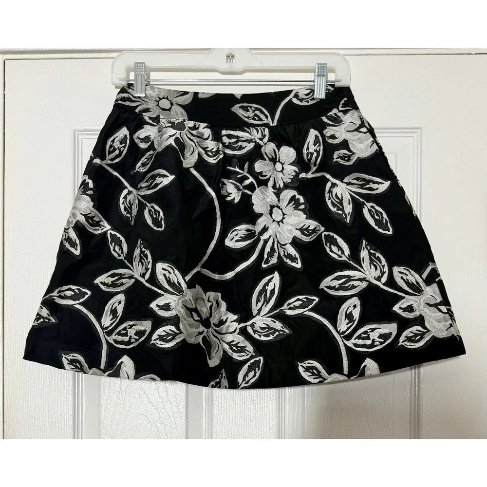 Banana Republic Floral Jacquard A-Line Skirt Coquette Feminine Size 2